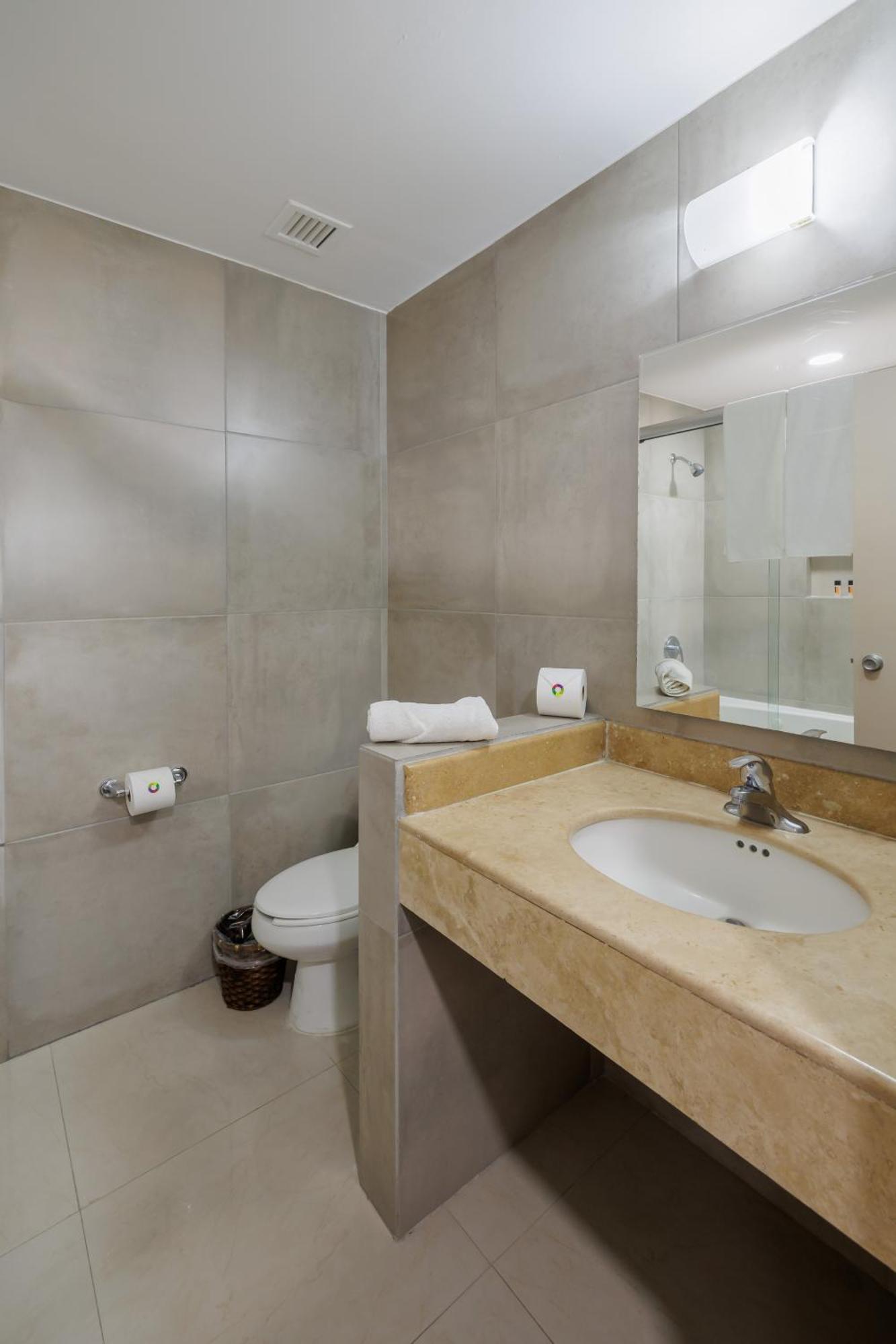 Hotel Suites Mexico Plaza Leon Campestre Εξωτερικό φωτογραφία